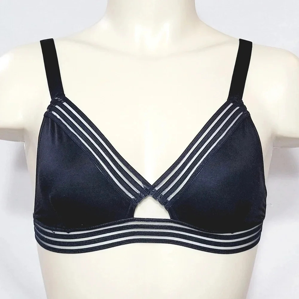 XS X-SMALL Xhilaration Sporty Triangle Micro Bralette‎ Bra Black NWT